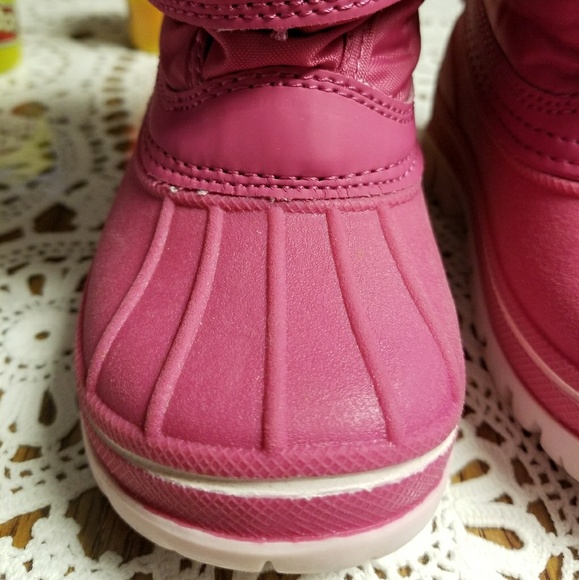 ❤❤SOLD❤❤ Kids snow boots - Picture 6 of 6
